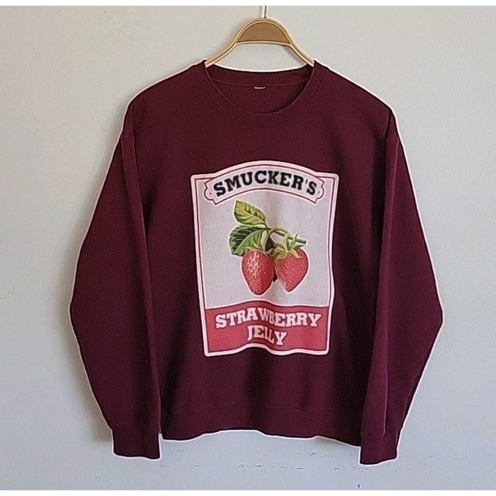 Smuckers Strawberry Jelly Graphic Sweatshirt Large Crewneck Casual Novelty